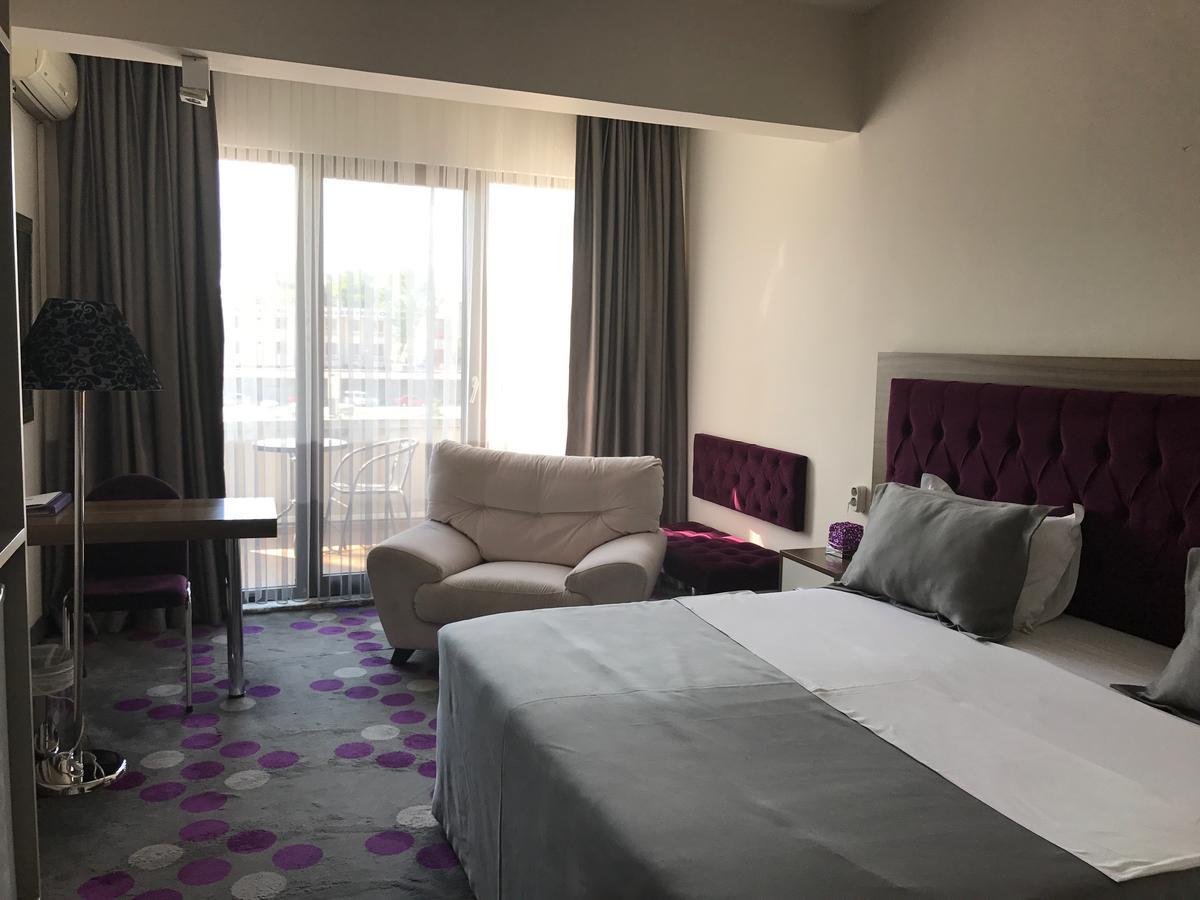 Hande Hotel Mustafakemalpasa Екстер'єр фото