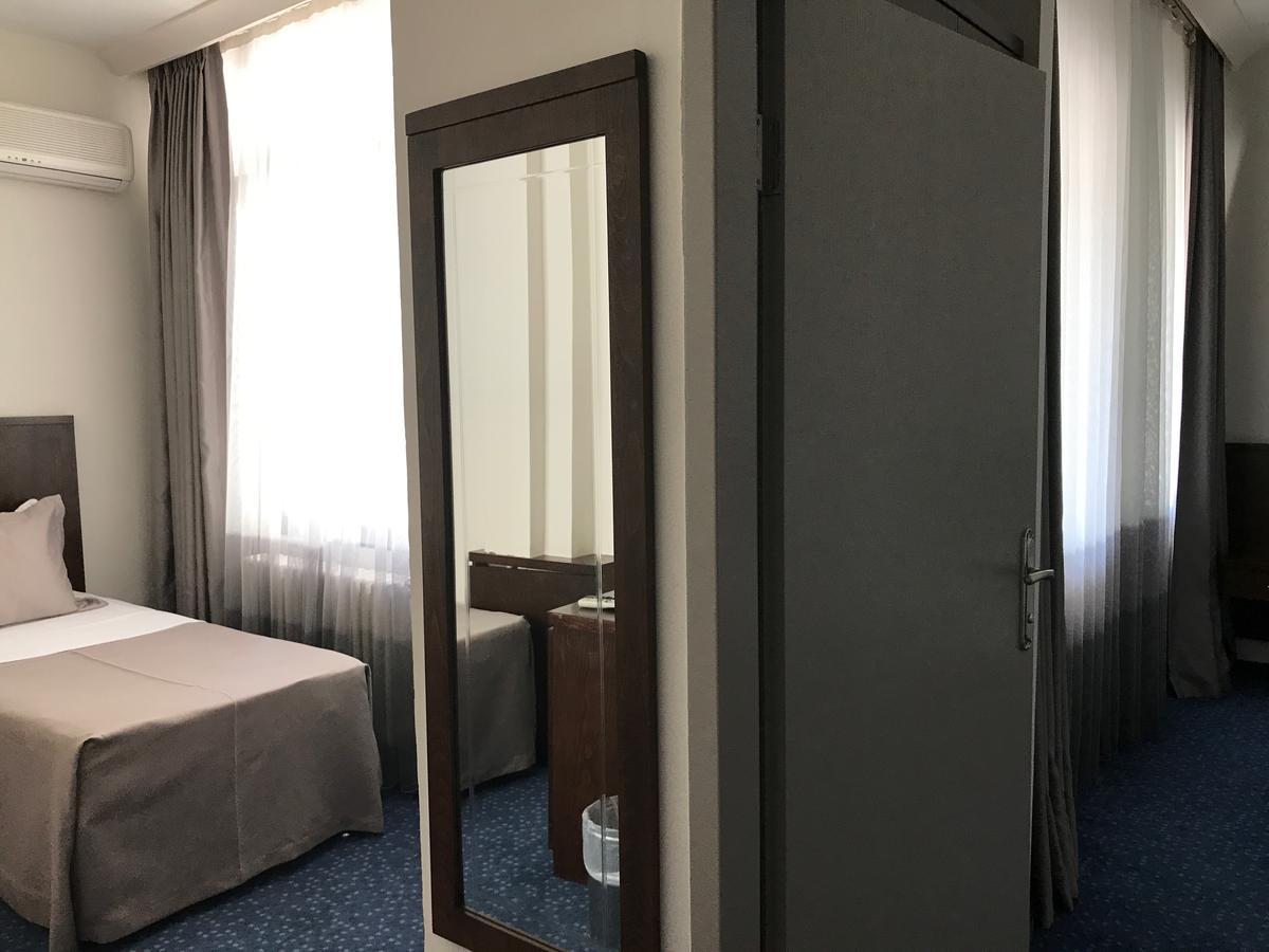 Hande Hotel Mustafakemalpasa Екстер'єр фото
