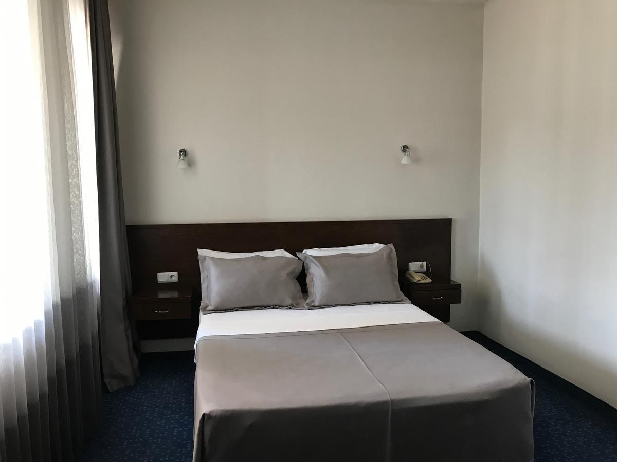 Hande Hotel Mustafakemalpasa Екстер'єр фото