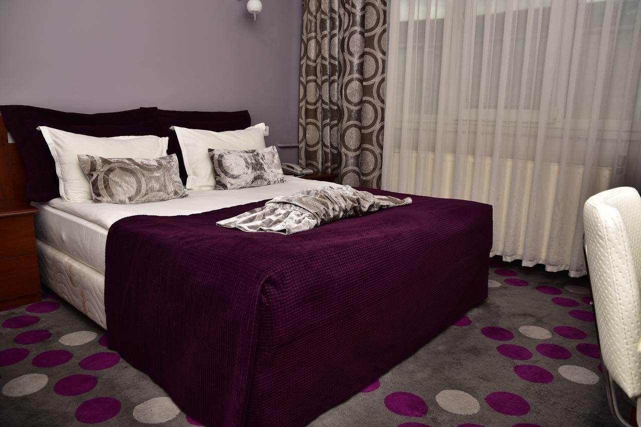 Hande Hotel Mustafakemalpasa Екстер'єр фото